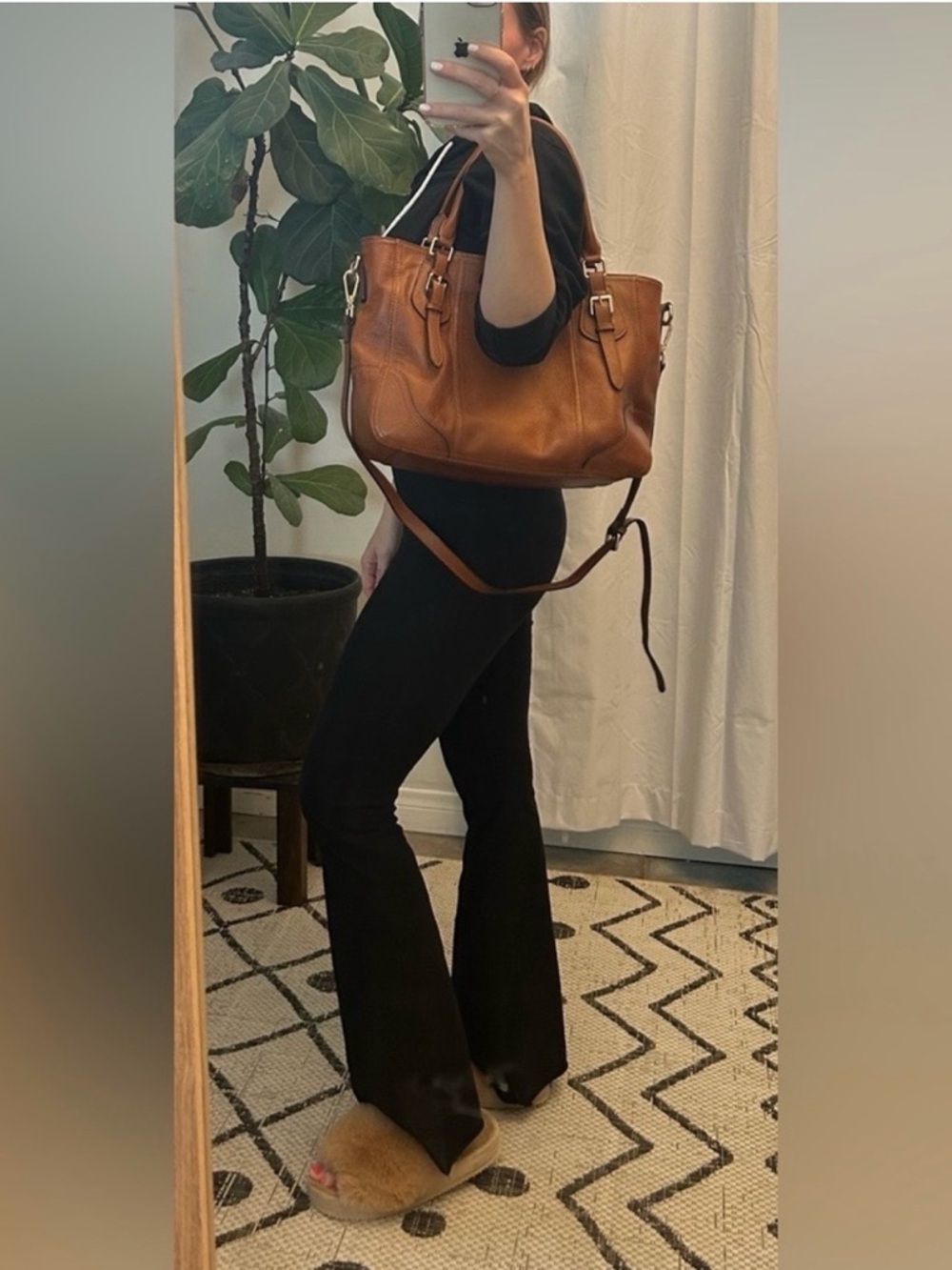 Kattee Women's Leather Bag - Picture 2 of 7